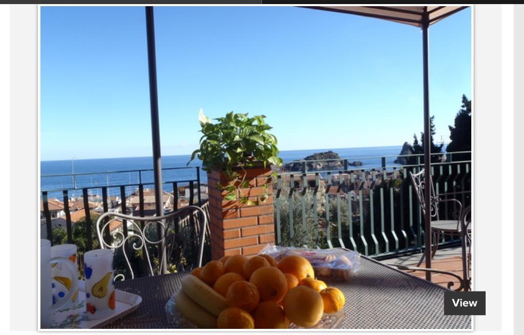 Ferienwohnung La Magnolia Aci Trezza Exterior foto